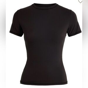 SKIMS
Fits Everybody Short-Sleeve T-Shirt